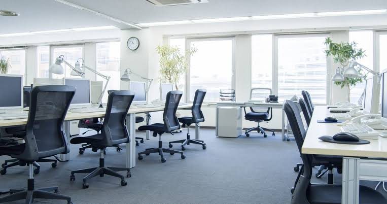 Bien choisir son entreprise de nettoyage de bureaux : 6 critères